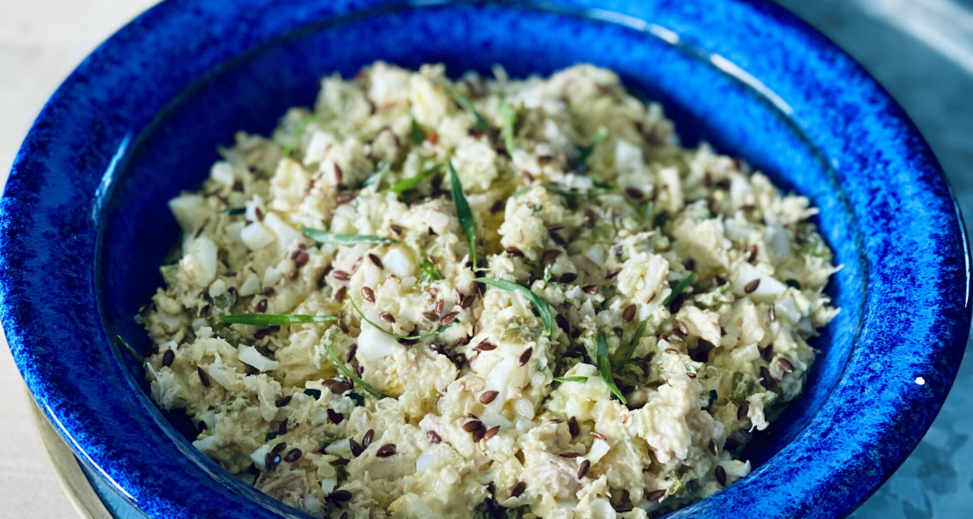 Salat with tuna and rice